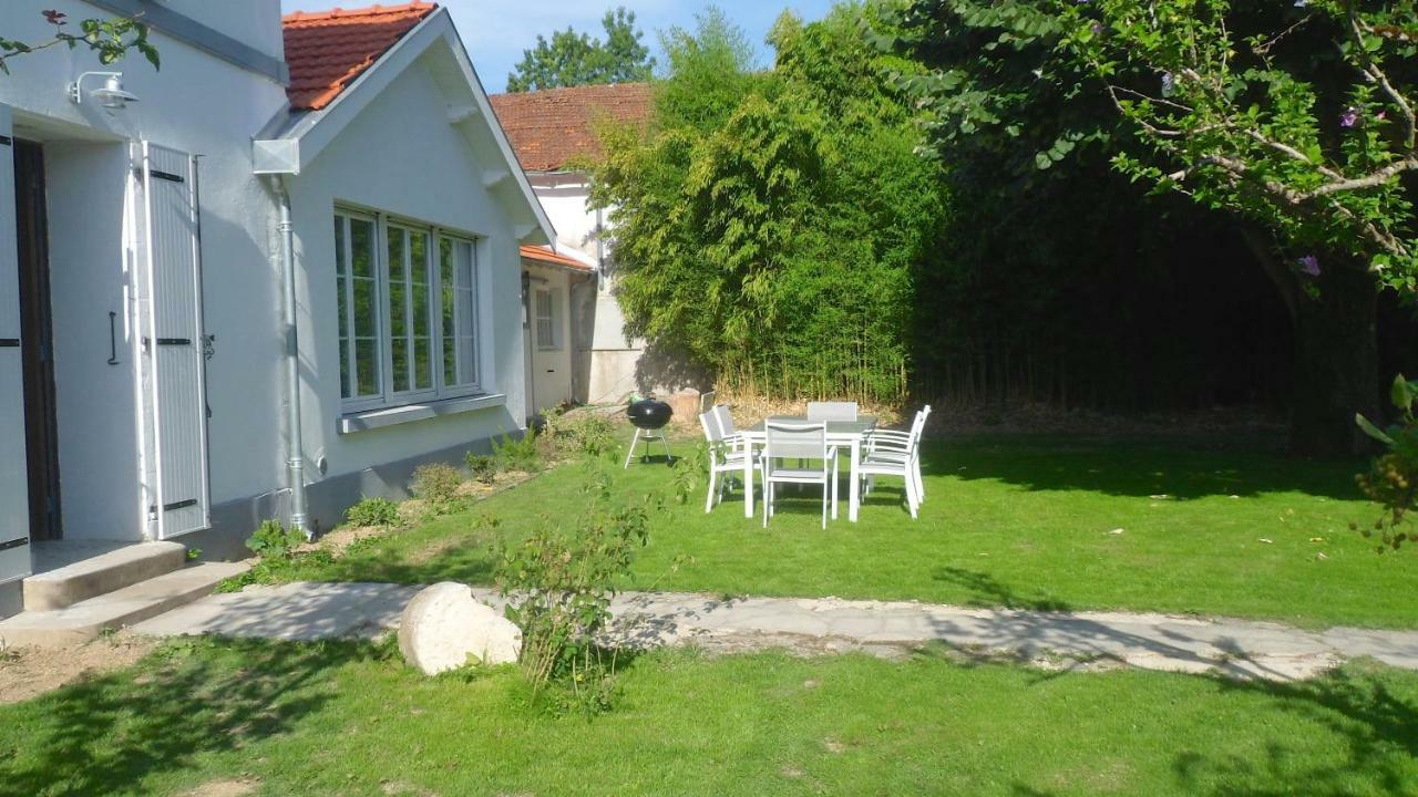 La Maison De Mes Parents Saint-Christophe  Exterior foto